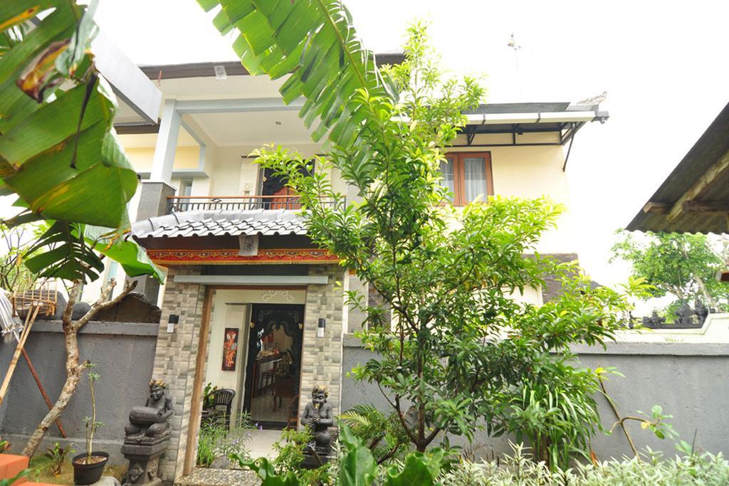 Kandava Villa ジンバラン エクステリア 写真