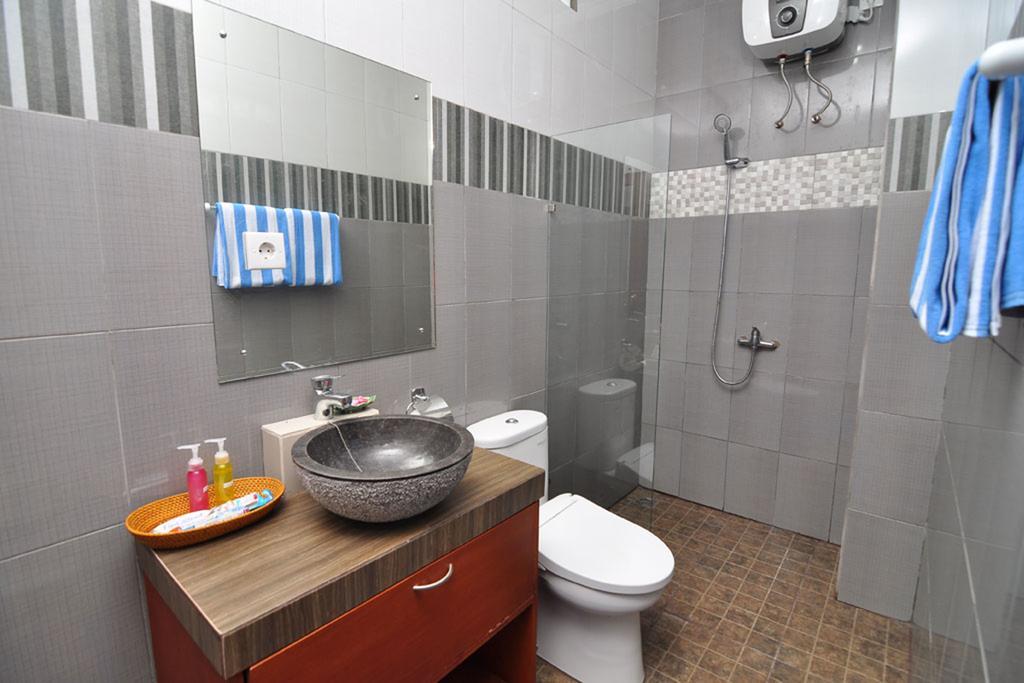 Kandava Villa ジンバラン エクステリア 写真