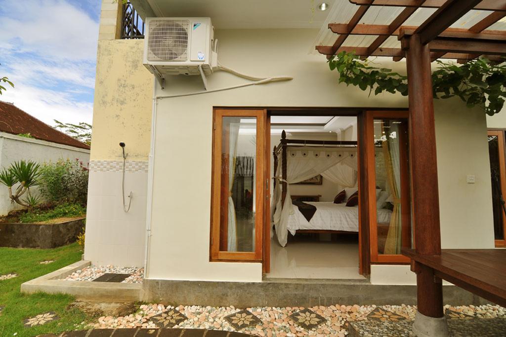 Kandava Villa ジンバラン エクステリア 写真