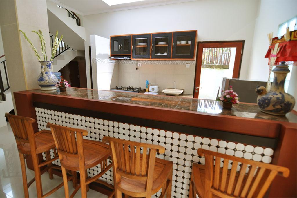 Kandava Villa ジンバラン エクステリア 写真